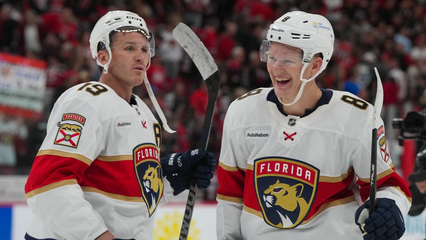 Florida kaatoi Carolinan jatkoajalla NHL-kauden avauksessa