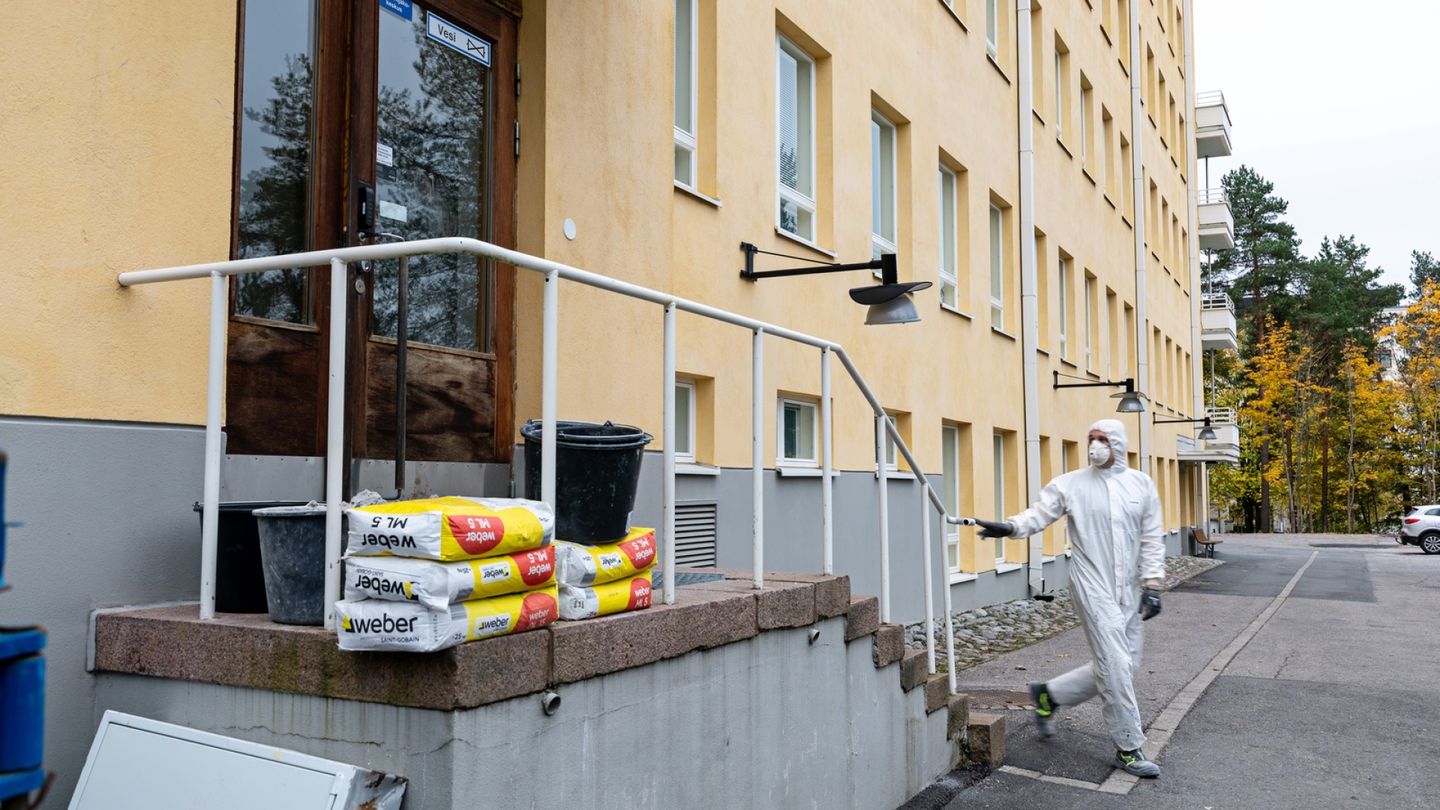 Rakennusliitto: Valtion koulutyömaalla valeyrittäjiä ja palkkarikkomuksia
