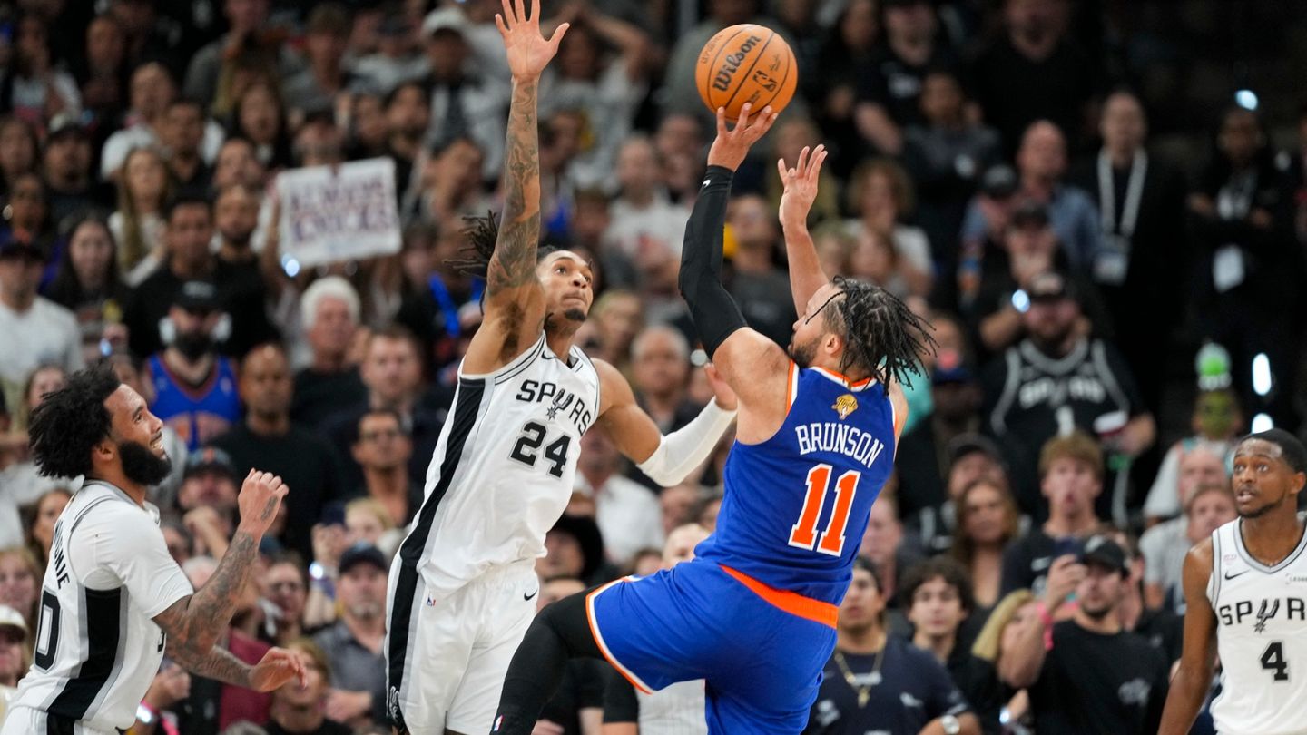 Knicks Take 2-0 NBA Finals Lead After Wembanyama's Late Turnover