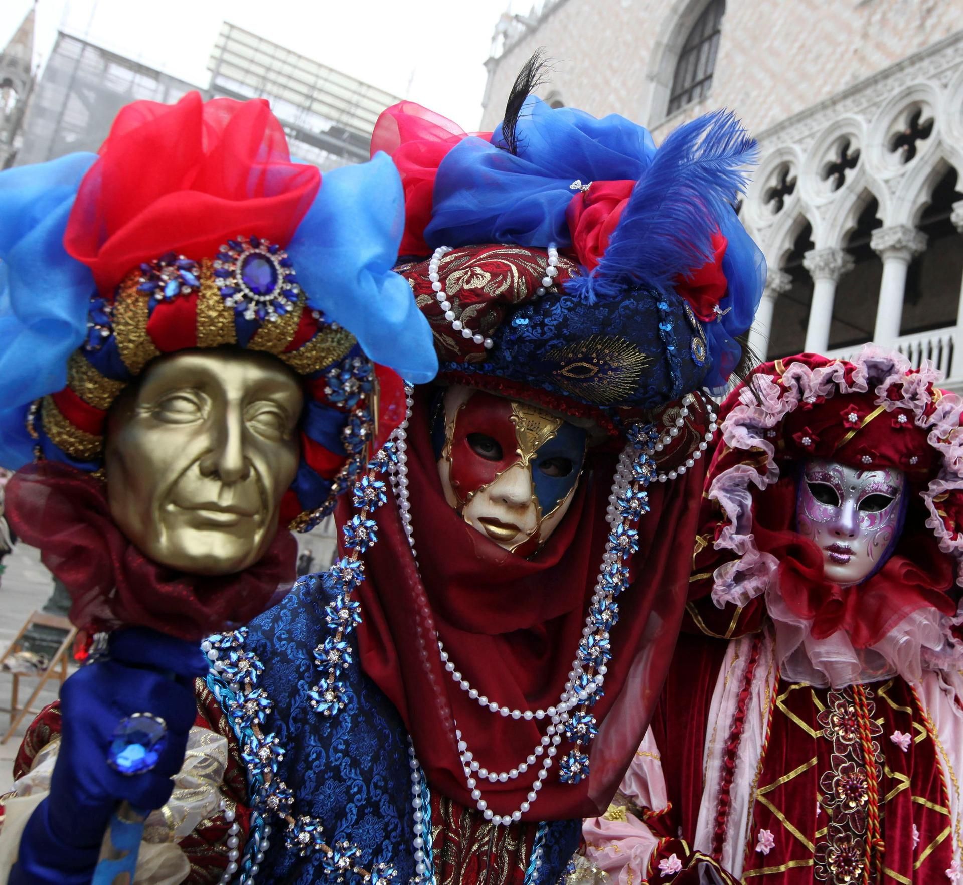 Уличный театр. Большой сенной карнавал. Хэллоуин в северной ирландии. Карнавал в дюнкерке. Карнавал в ницце.