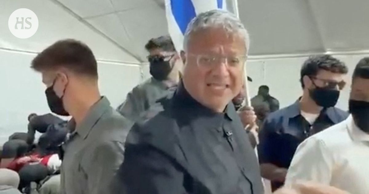 Israel | Israelilaisministeri julkaisi nöyryyttävän videon Gaza-aktivisteista – Suomi vaatii Israelilta selvitystä