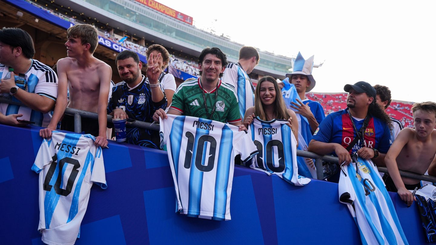 Chaos surrounds Messi's visit: Poor organization, traffic jams mar Kansas City World Cup match