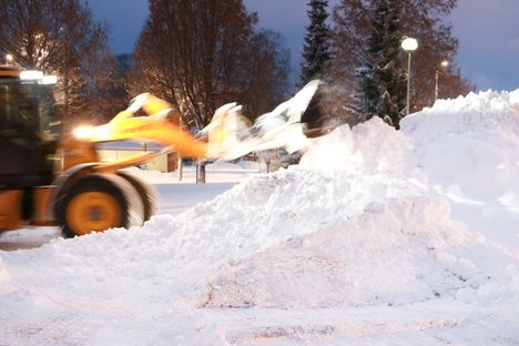 Nokialla on tavoitteena parantaa talvikunnossapitoa. Yksi askel tähän on suunnitelma, jonka mukaan puistoyksikkö ja kunnossapitoyksikkö yhdistetään. Uutta yksikkö varten perustetaan kunnossapitopäällikön virka.
