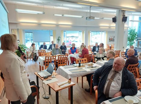 Perinneyhdistys muutti kokouksessa nimensä Tammenlehvän Pirkanmaan Perinneyhdistykseksi.