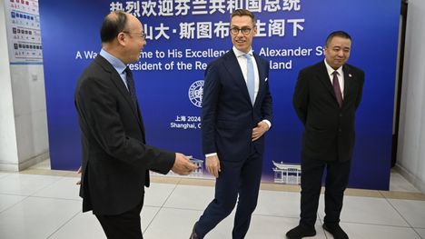 Stubb aloitti valtiovierailunsa viimeisen päivän Fudanin huippuyliopistosta.