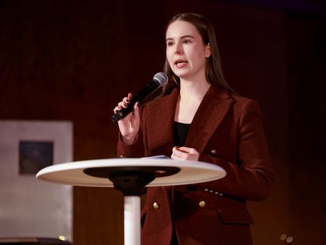 Eheytyshoitojen Kielto Kuumentaa Eduskunnassa Kokoomus Hylk m ss Eheytyshoitojen Kielto Kuumentaa Eduskunnassa Kokoomus Hylk m ss