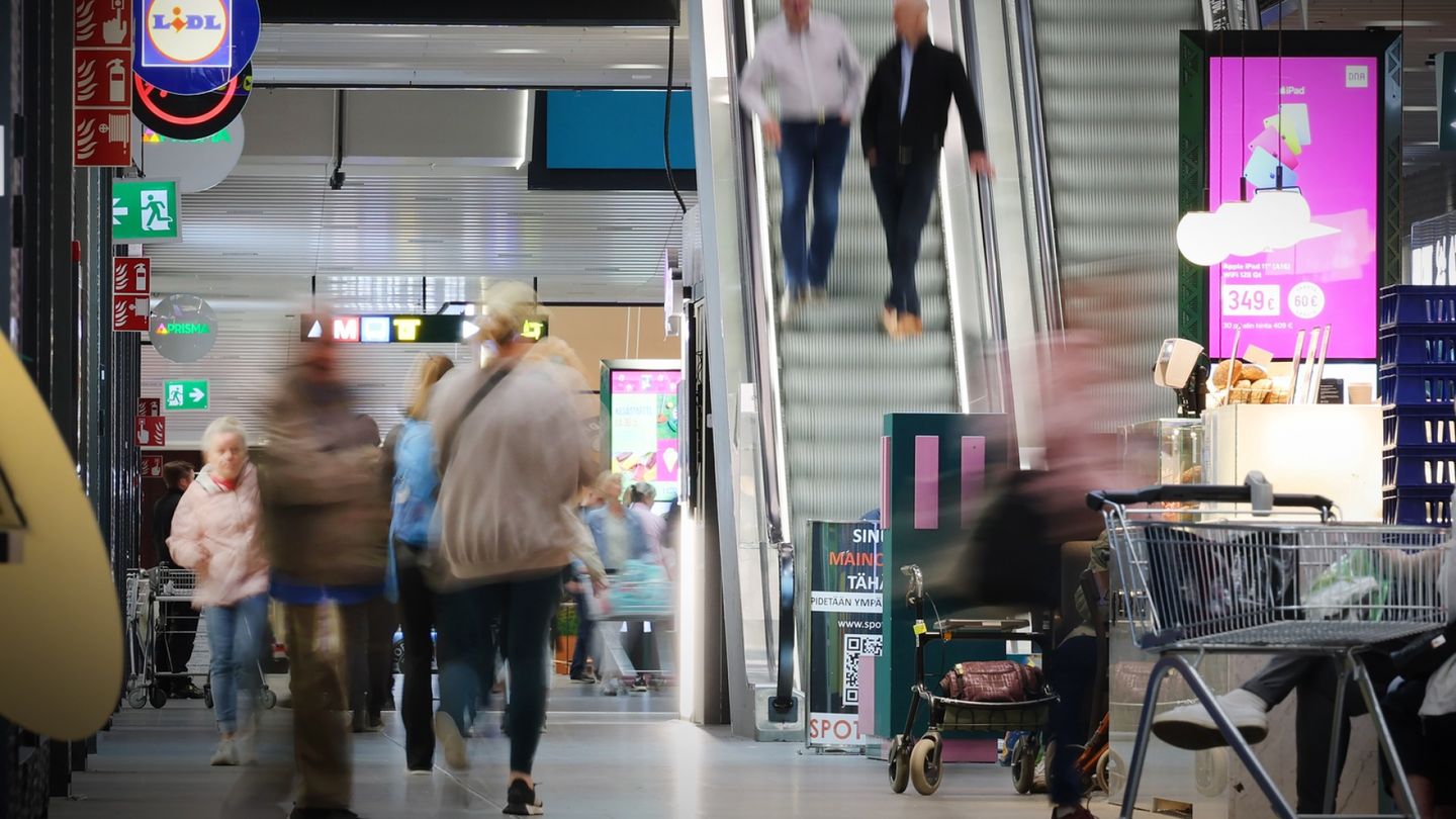 Eurozone inflation climbs above 3%, ECB rate hike looms