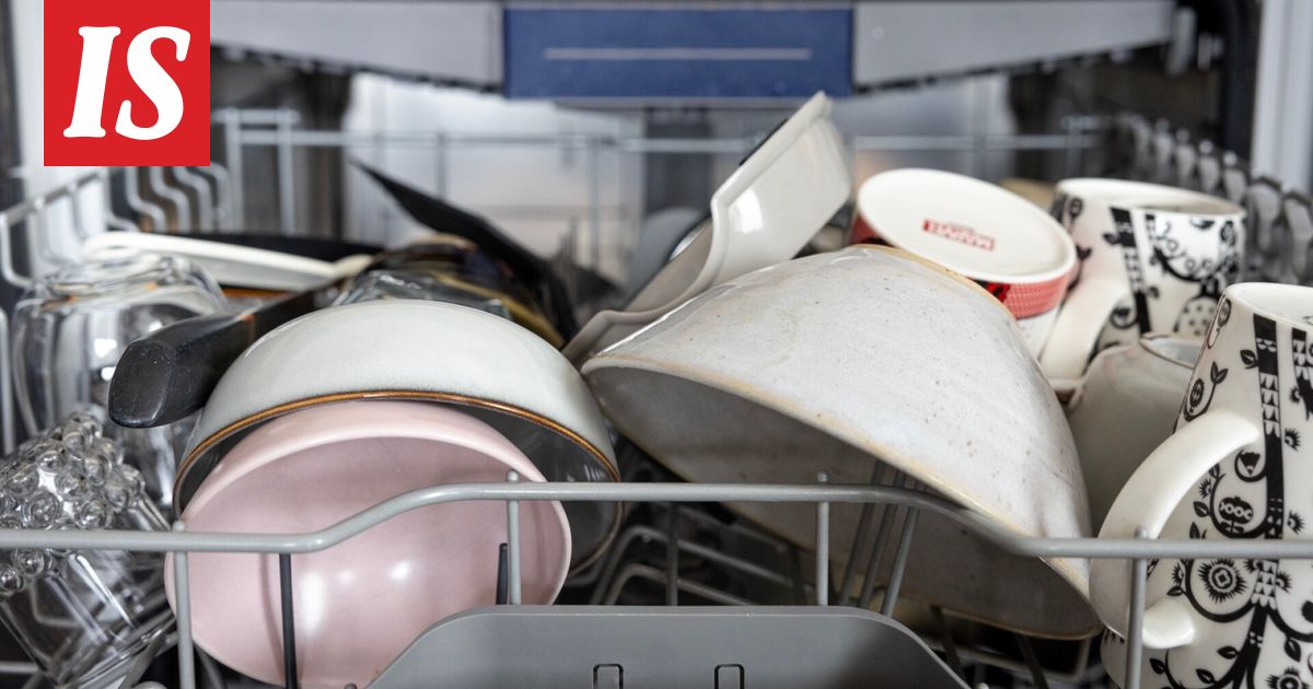 Kodinkone­huoltaja: Tämä nyky­keittiöiden trendi voi rikkoa tiski­koneen