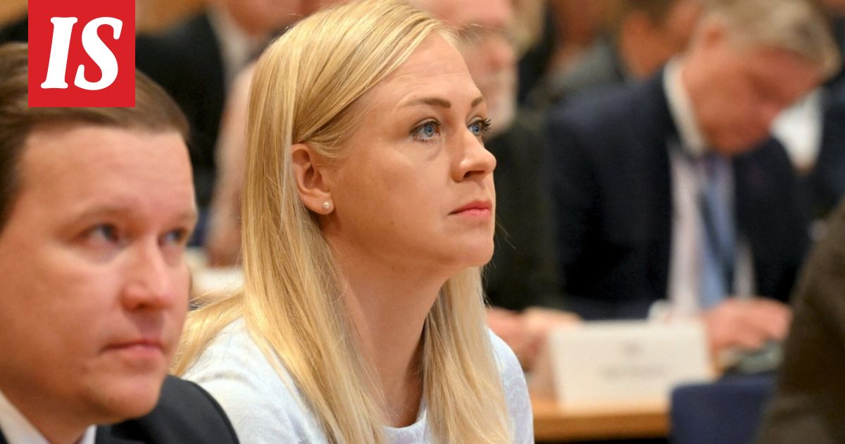 Näin Elina Valtonen kommentoi Putinin ydinaseuhkailua - Ilta-Sanomat