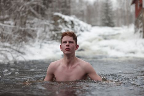 Luukas Niskasen suoritus Heikkinä kerää kehuja katsojilta.