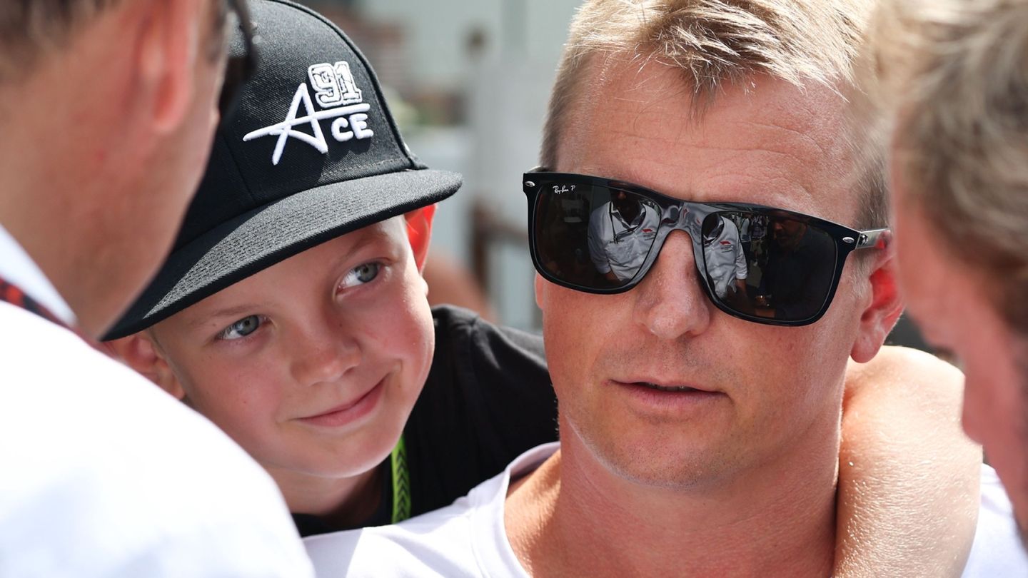 Robin Räikkönen puhuu videolla – fanit hämmästelevät eroa isä-Kimiin