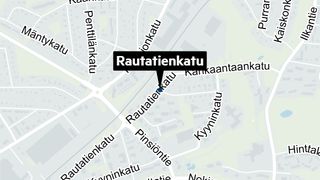 Pelastuslaitos sai hälytyksen Rautatienkadulle hieman kello 12:n jälkeen.