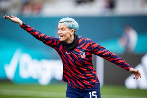 yle-asiantuntija-essi-sainio-ep-ilee-fifa-pomon-lupauksia-tasa