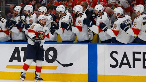 Florida Panthersin Brad Marchand onnistui taas maalinteossa, kun joukkue voitti Edmonton Oilersin Stanley Cup -finaalisarjan viidennessä ottelussa.