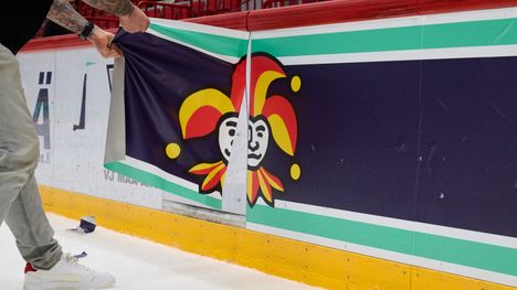 Jokerit pelasi kauden viimeisen kotiottelunsa tiistaina.