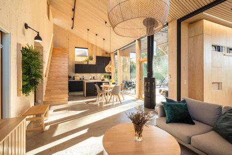 Grand Designs Suomi: Jyrkkä mäki aiheuttaa Petrin ja Tiinan ...