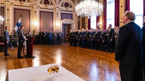 Raatihuoneen ylentämistilaisuuksissa kuultiin perinteisesti Pirkanmaan aluetoimiston ja ylennettävien reserviläisten puheita sekä musiikkia. Arkistokuva kahden vuoden takaa.