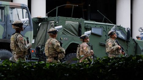 Presidentti Donald Trump määräsi 2 000 kansalliskaartin jäsentä vastaamaan alueella kiihtyviin mielenilmauksiin.