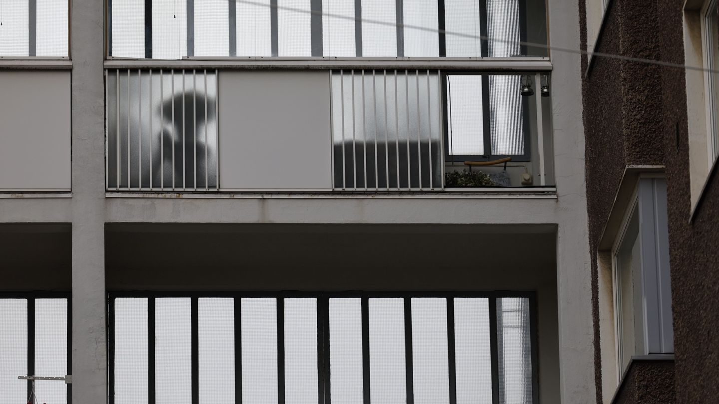 Finland's Balconies: A Hidden Danger?
