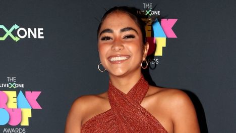 Sienna Mae Gomez vastasi syytöksiin seksuaalisesta hyväksikäytöstä