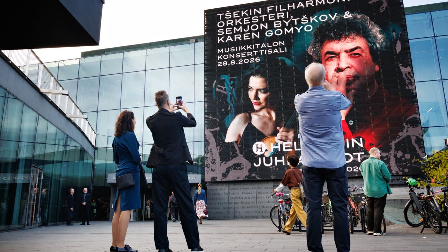Czech Philharmonic Shines with Skill at Helsinki Festival