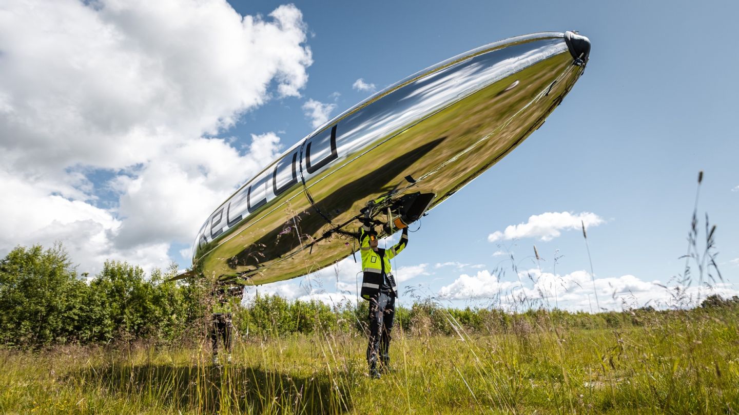 NATO funds Finnish airship project, previously mistaken for UFOs