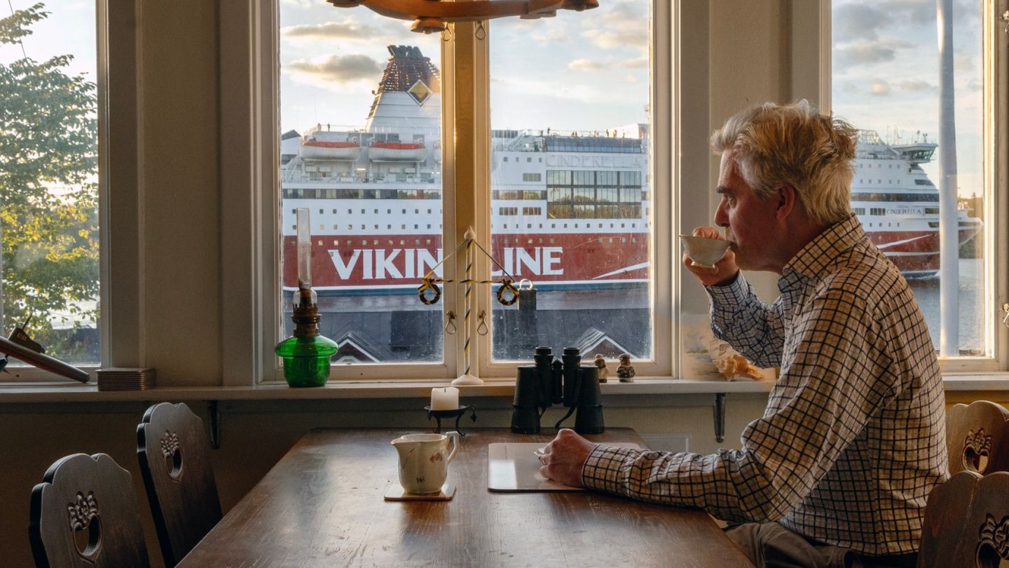 A Glimpse Inside Stockholm's Coveted Archipelago Villas, Envied by Finns