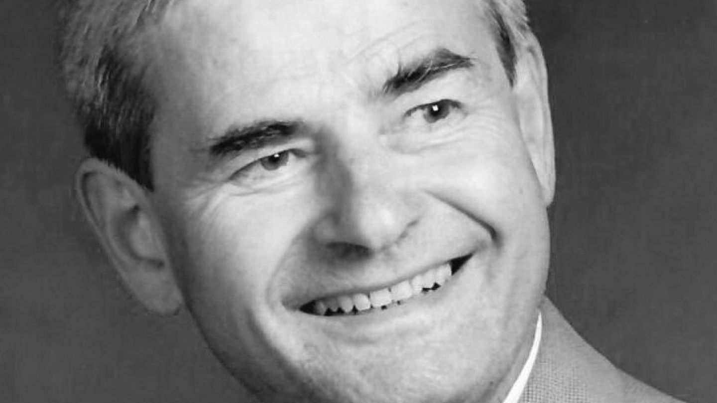 Muistokirjoitukset: Alex Michine ja Oiva Turpeinen