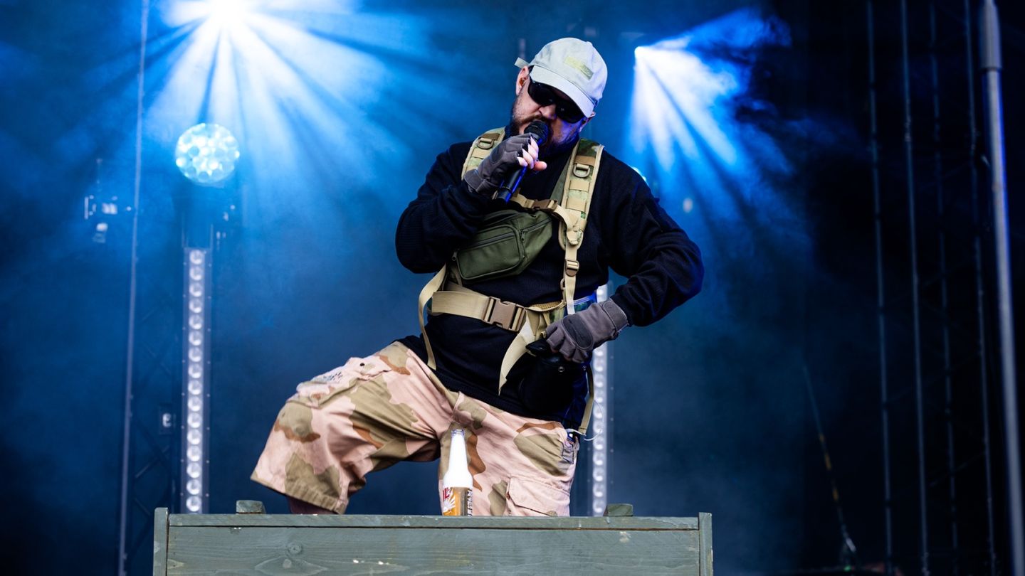 Finnish Rap Artist Pyhimys Cancels Shows Due to Burnout