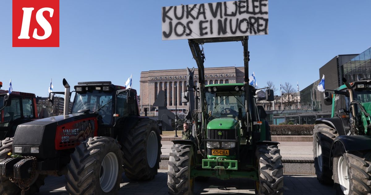 16-vuotiaat Tomas ja Eetu ajoivat läpi yön traktorilla Helsinkiin