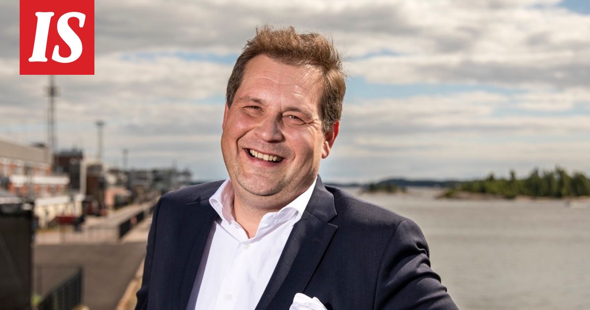 Jethro Rostedt juontamassa kohufestareilla – ”Tuli paljon yhteydenottoja”
