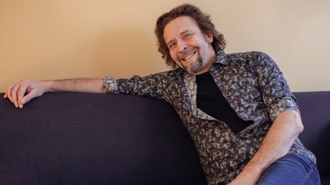 Ilari Johansson ehti täyttää 40 ennen kuin isyys kävi mielessäkään. ”Uskon, että asiat tapahtuvat vasta, kun aika on kypsä.”