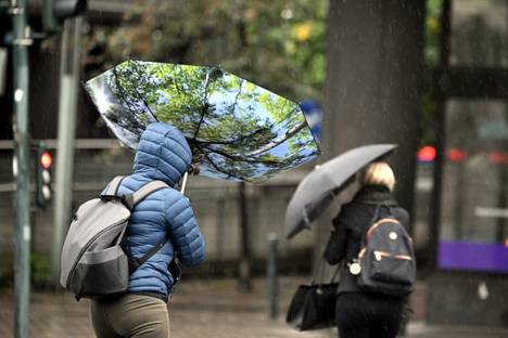 The wind was tearing the umbrellas already in the morning.