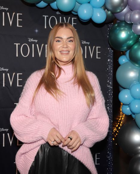 Vuoden 2015 Miss Helsinki Rosanna Kulju ja Jasmin Voutilainen osallistuivat Martina ja hengenpelastajat -ohjelmaan vuonna 2015.