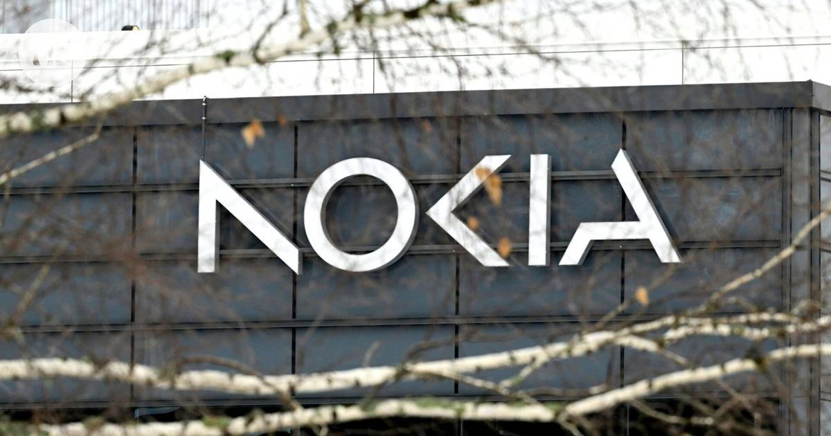 Nokia is believed to have clearly fallen behind its main competitor