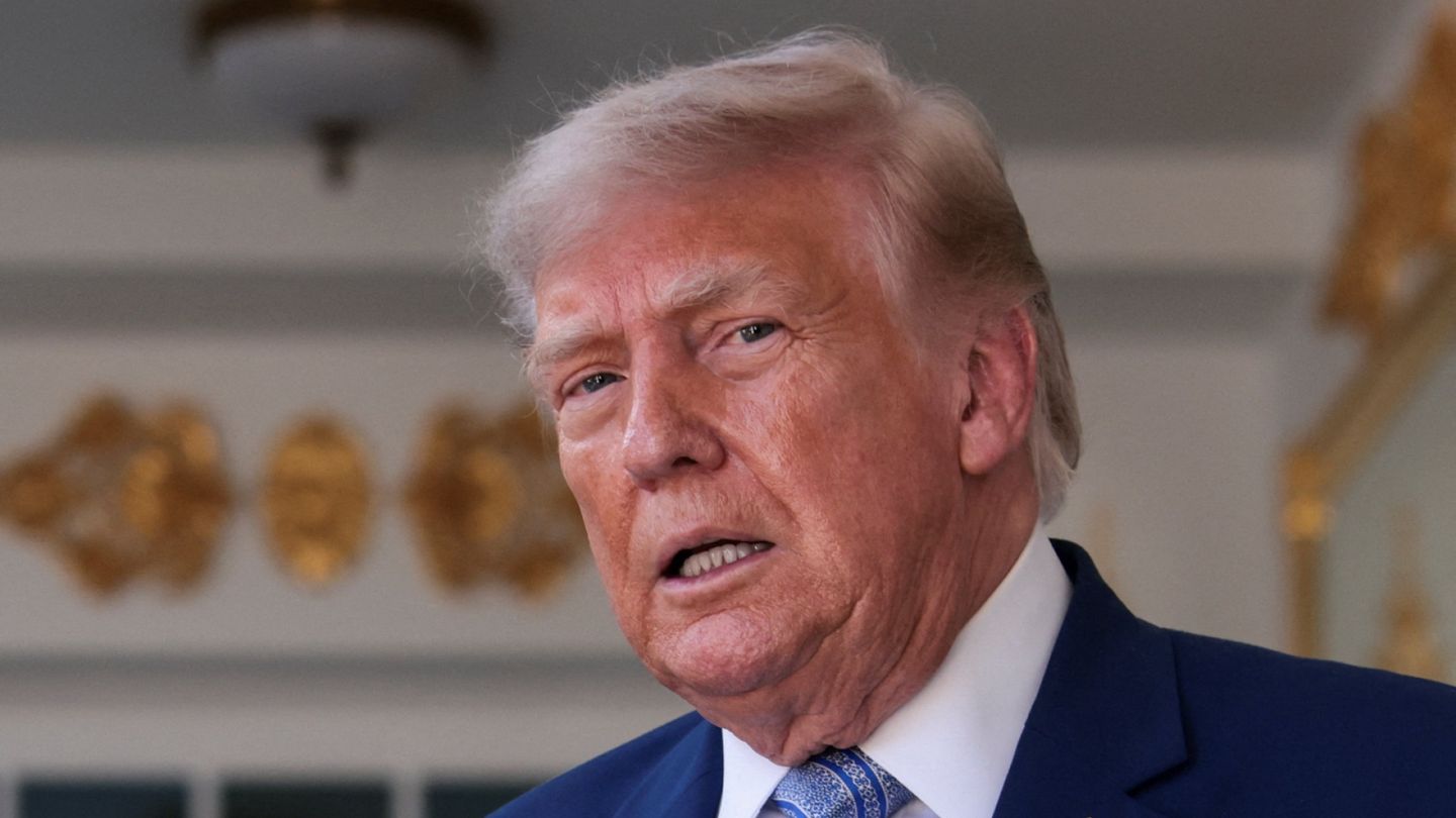 Trade War: US Imposes New Tariffs on Dozens of Countries
