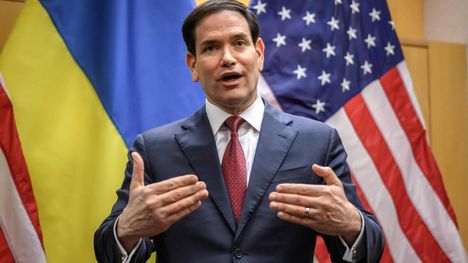 Yhdysvaltojen ulkoministeri Marco Rubio puhui medialle neuvottelujen edistymisestä Genevessä Sveitsissä sunnuntaina.