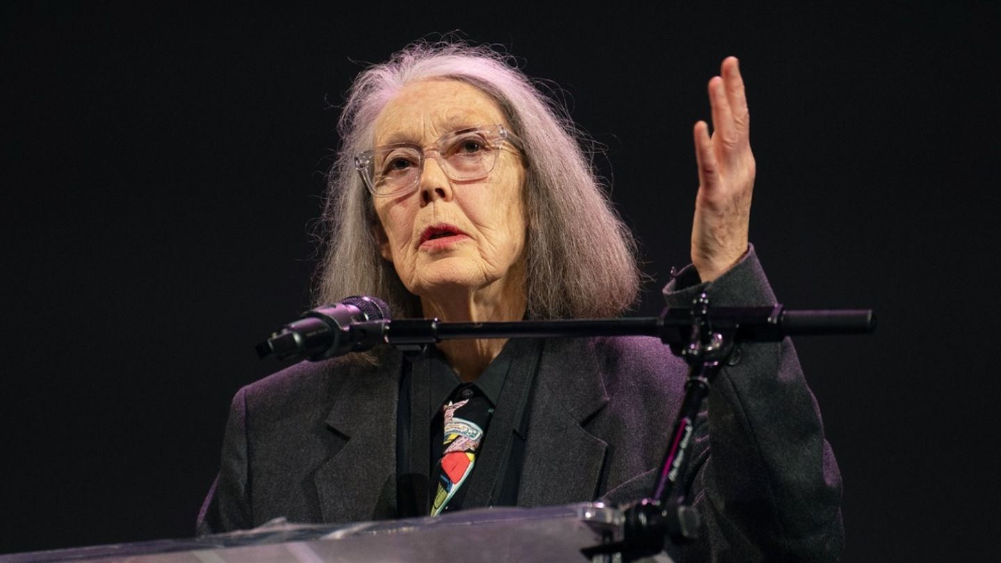 Kirjallisuuden Nobel-palkinnon saa Anne Carson