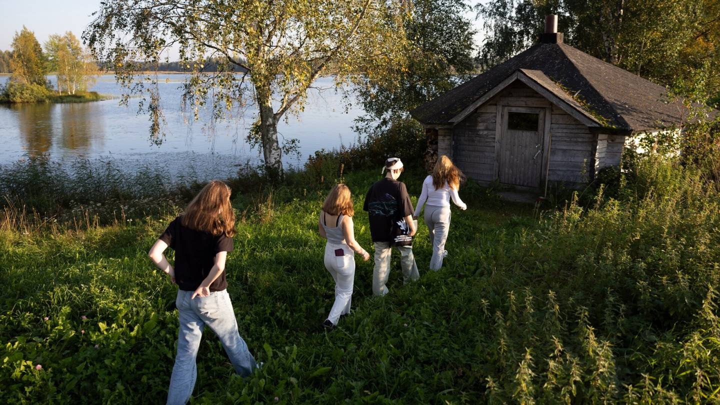  HS seurasi aamusta yöhön poikkeuksellista sisäoppilaitosta, jossa lestadiolaiset nuoret viettävät elämänsä odotetuinta vuotta