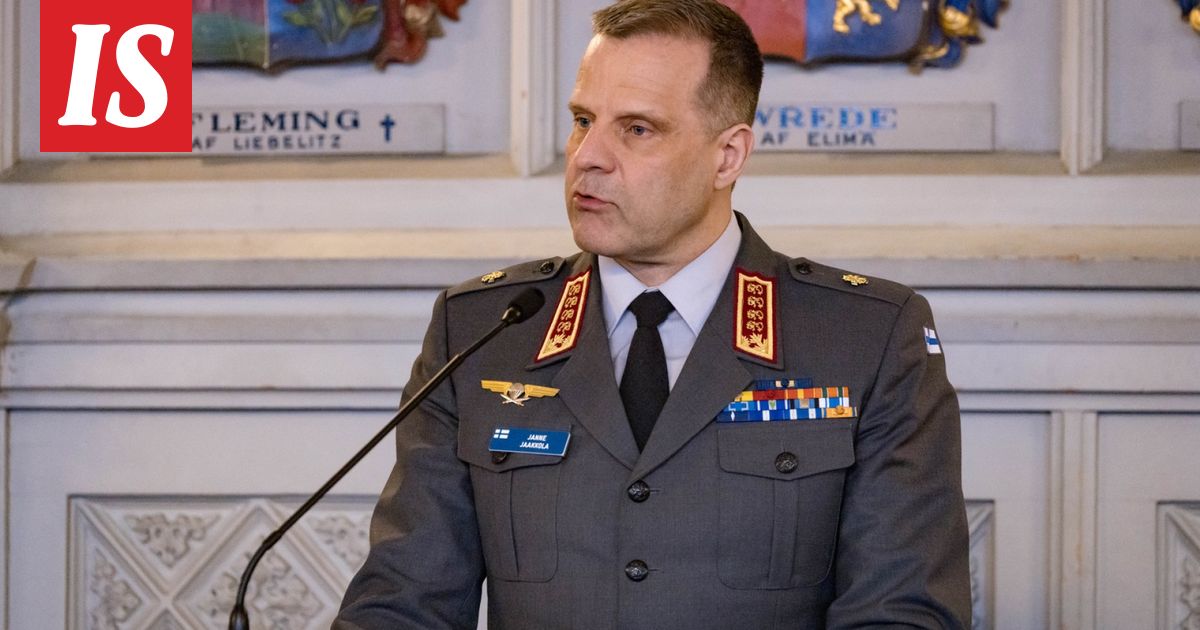 Ruotuväki: Puolustusvoimain komentajalle arvostettu kunniamerkki