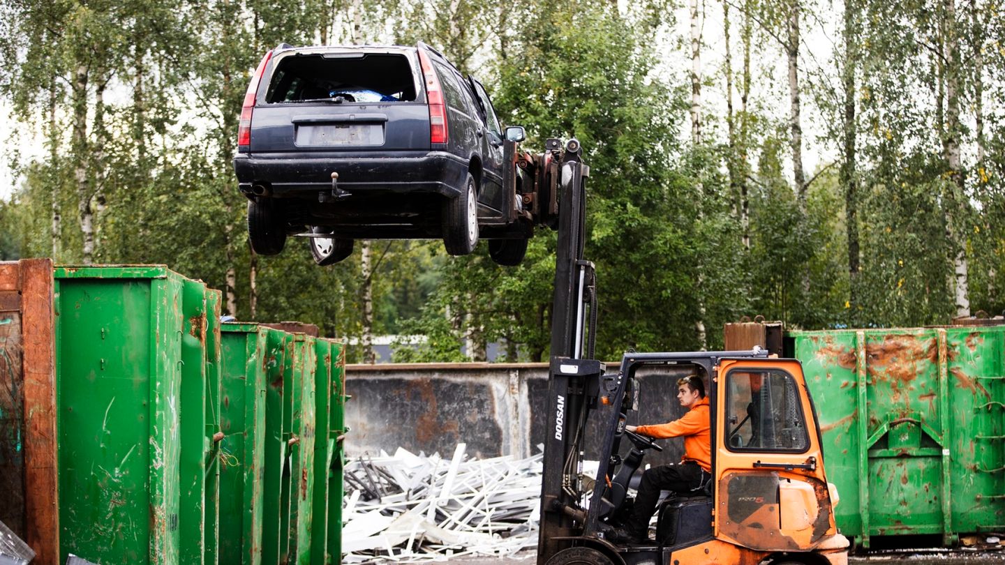 Finland's car scrappage subsidy program sees low uptake amid market slowdown