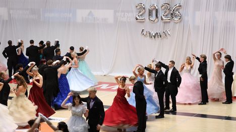 Live|Suora lähetys vanhojentansseista juuri nyt: mukana kaikki Tampereen lukiotTampereTampere13:13