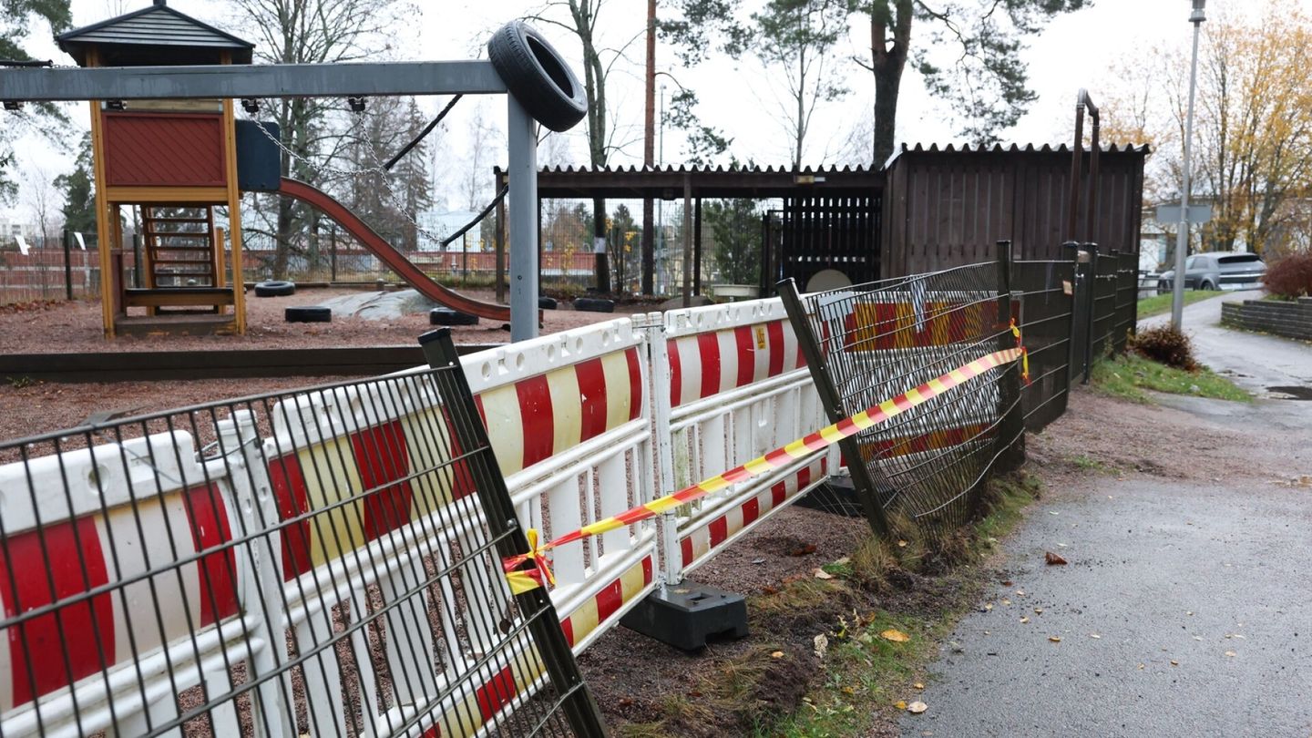 Onnettomuudet | Espoossa päivä­kodin lähellä auton alle jäänyt 3-vuotias kuoli