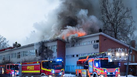 Lähialueelle annettiin vaaratiedote, kun savu ja palokaasut levisivät vanhan koulun ympäristöön tammikuussa. Nyt 18-vuotias on tuomittu tapauksesta.