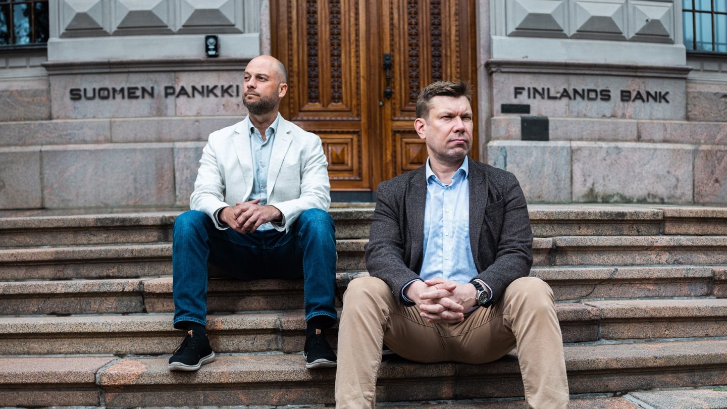 Monetary Policy: Two Economic Influencers, Who Usually Disagree on Everything, Say the Monetary System Is Broken