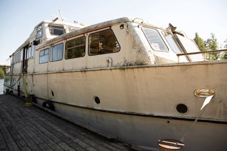 M/S Tampere on rakennettu vuonna 1957. Tällä hetkellä se kelluu Nokian Viinikanniemen laituriin köytettynä.