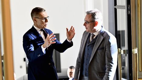 Tasavallan presidentti Alexander Stubb tapasi Belgian pääministerin Bart De Weverin maanantaina Brysselissä.