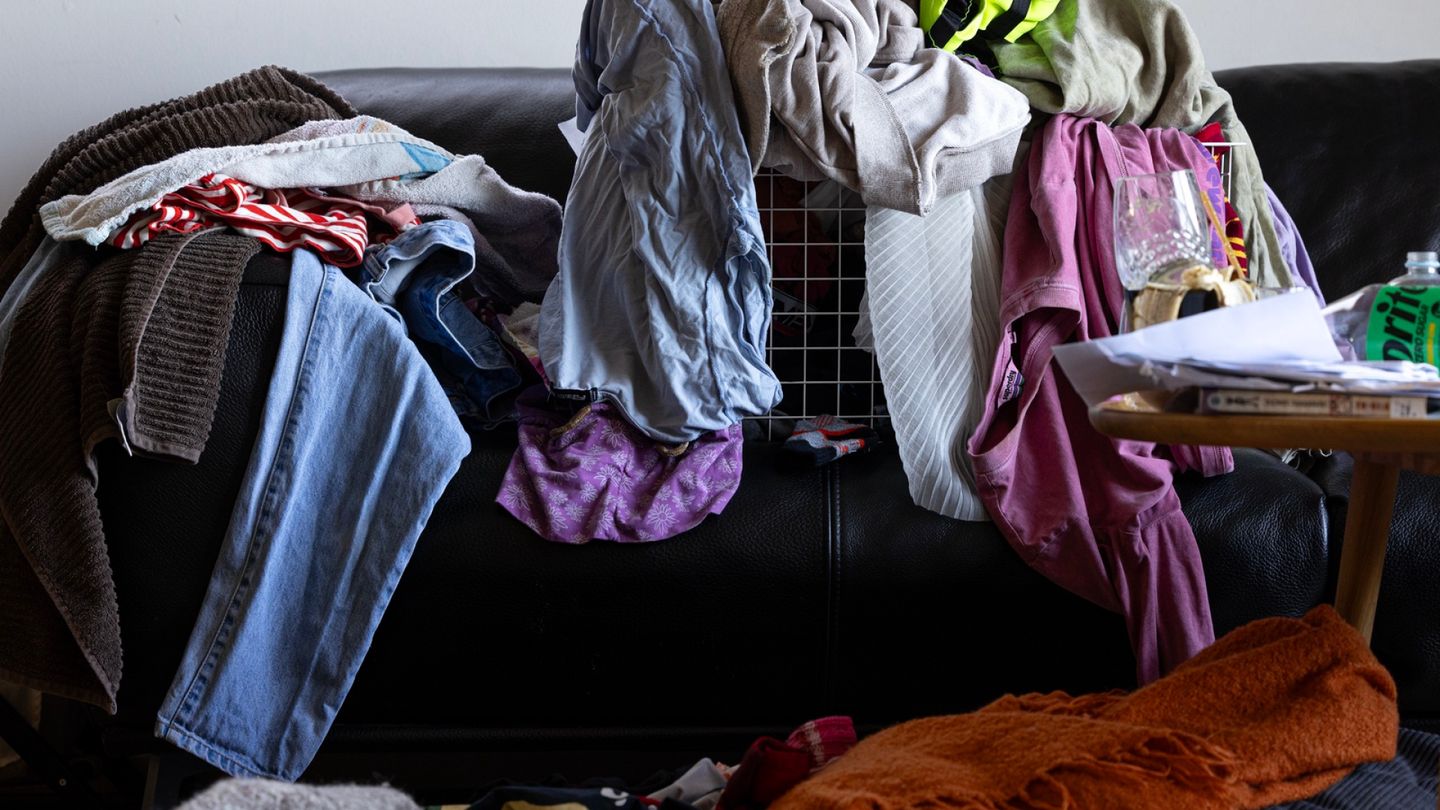 The 'clutter blindness' that messes up homes can be overcome