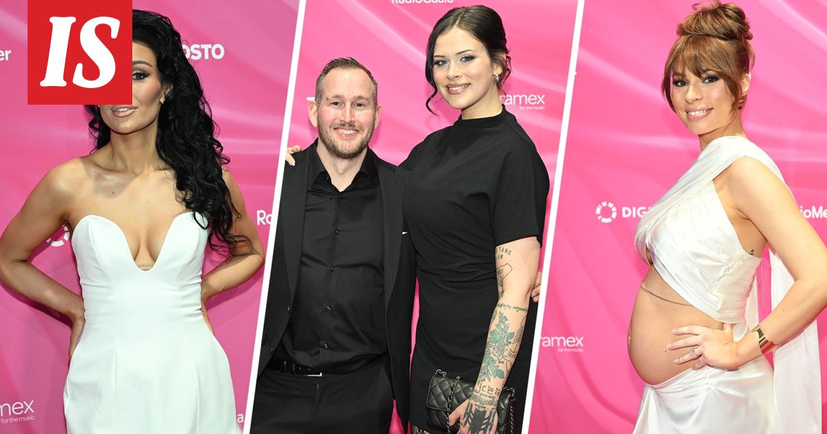 Sara Forsberg toi mukanaan hulppean hintaiset lapaset – Pukuloistoa RadioGaalasta