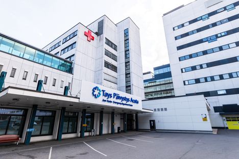 Sekä hinkuyskä- että koronapotilaiden määrä on kasvanut Pirkanmaalla.